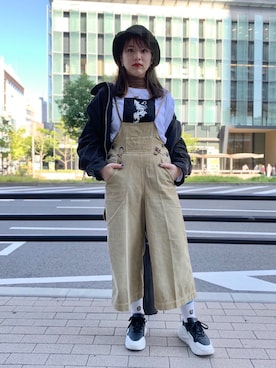 「DIESEL（ディーゼル）のアイテム（オールインワン・サロペット）」を使った、sakiさん（レディース・165cm）の秋コーディネート