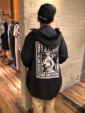 「HYSTERIC GLAMOUR（ヒステリックグラマー）のHYS WHISKY柄 刺繍キャップ（キャップ）」を使った、カンジさん（メンズ・167cm）の秋コーディネート