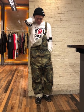 「HYSTERIC GLAMOUR（ヒステリックグラマー）のアイテム（サロペット/オーバーオール）」を使った、カンジさん（メンズ・167cm）の秋コーディネート