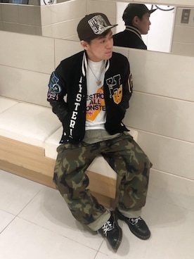 「HYSTERIC GLAMOUR（ヒステリックグラマー）のアイテム（サロペット/オーバーオール）」を使った、カンジさん（メンズ・167cm）の冬コーディネート