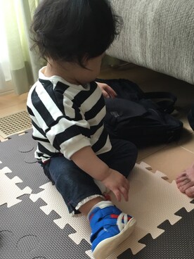 「MIKI HOUSE（ミキハウス）のアイテム（デニムパンツ）」を使った、みさいさん（キッズ・70cm）の秋コーディネート