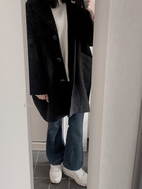 スラックスを使った 黒コート のレディース人気ファッションコーディネート Wear