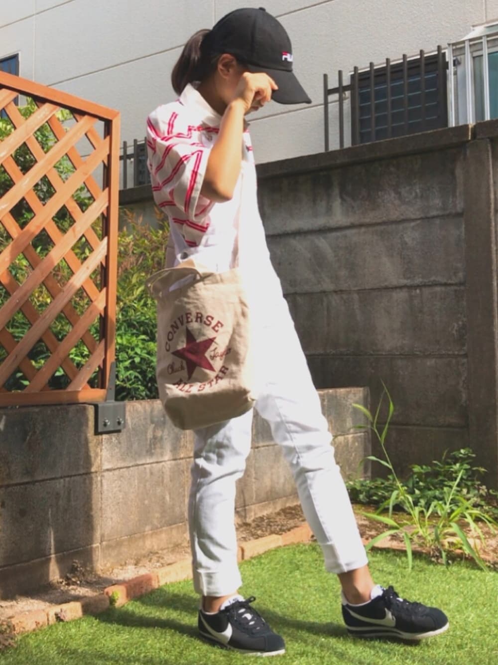 「中学生、低身長、チビーズ✳︎、白、サロペット、白サロペット、ラガーシャツ、ボーダー、キャップ、NIKE」｜「FILAの【WEB限定】FILA フィラ ロゴキャップ（キャップ、ブラック系）」を使った、すぅさん（レディース・148cm）の夏コーディネートの1枚目の写真