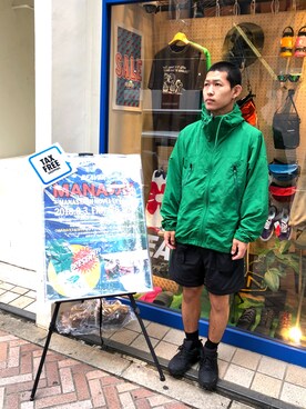 「MANASTASH（マナスタッシュ）のアイテム（マウンテンパーカー）」を使った、ウルフサイキさん（メンズ・167cm）の夏コーディネート