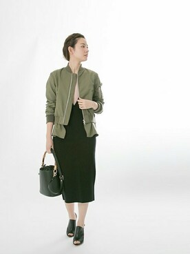 「URBAN RESEARCH（アーバンリサーチ）のアイテム（MA-1）」を使った、airiさん（レディース・160cm）の冬コーディネート