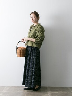「アーバンリサーチ」｜「アイテム（ミリタリージャケット）」を使った、airiさん（レディース・160cm）の春コーディネート