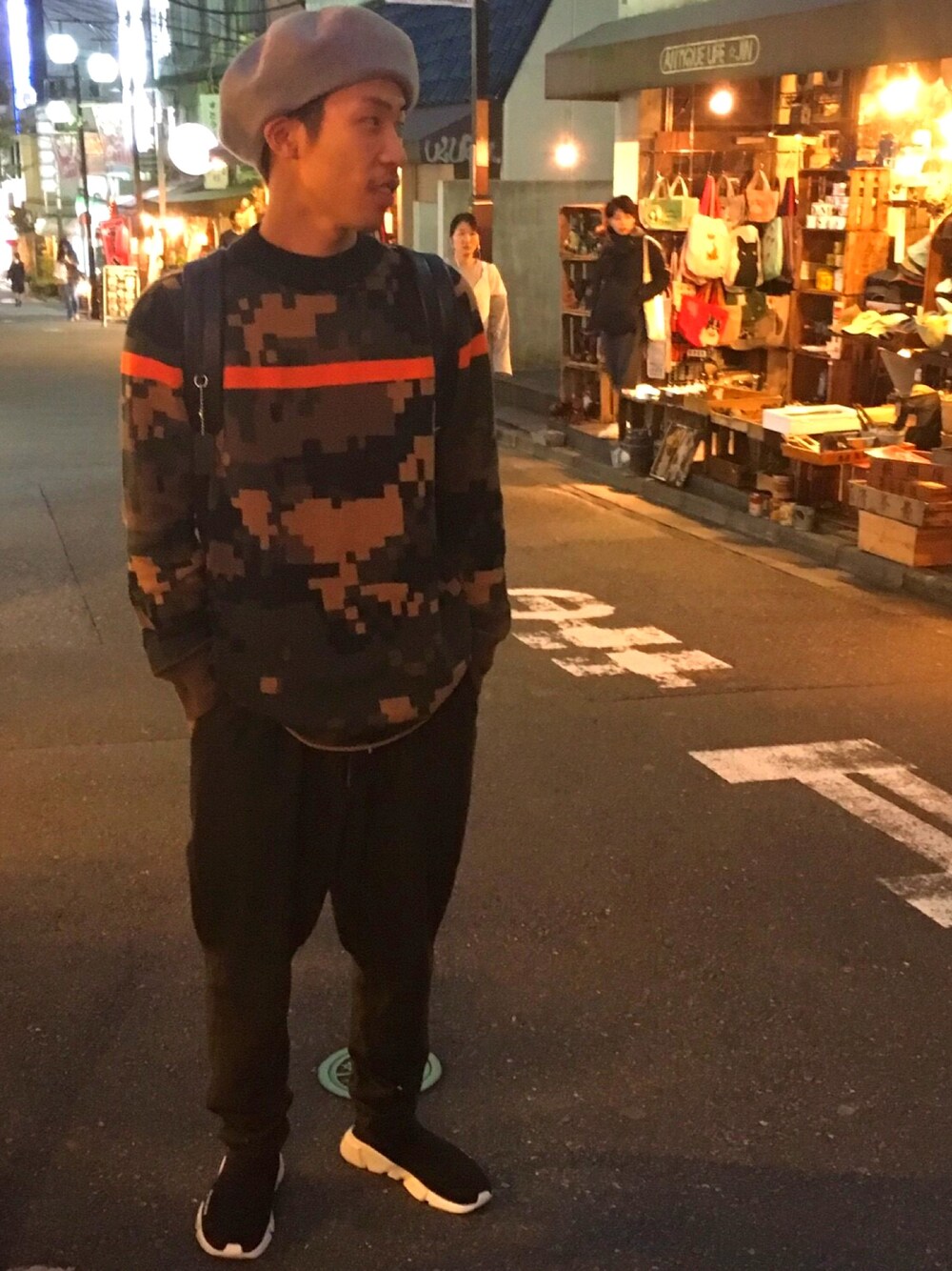 「秋のコーデ、秋色、カーキ、迷彩、秋色コーデ」｜「WYATTの×TERAI ビッグフルウールベレー帽（ハンチング/ベレー帽、グレー系）」を使った、流さん（メンズ・171cm）の秋コーディネートの1枚目の写真
