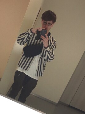 「ROKX（ロックス）のアイテム（チノパンツ）」を使った、Akihiro さん（メンズ・178cm）の春コーディネート
