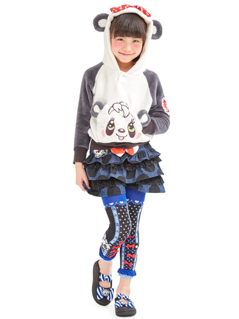 「秋のコーデ、kids、パンダ、キッズコーデ、女の子、グラグラ、子供コーデ、秋コーデ、キッズファッション、グラスラ」｜「GrandGroundのフワフワフレンズパーカー（パーカー、ホワイト系）」を使った、storiesさん（キッズ・110cm）の夏コーディネートの1枚目の写真