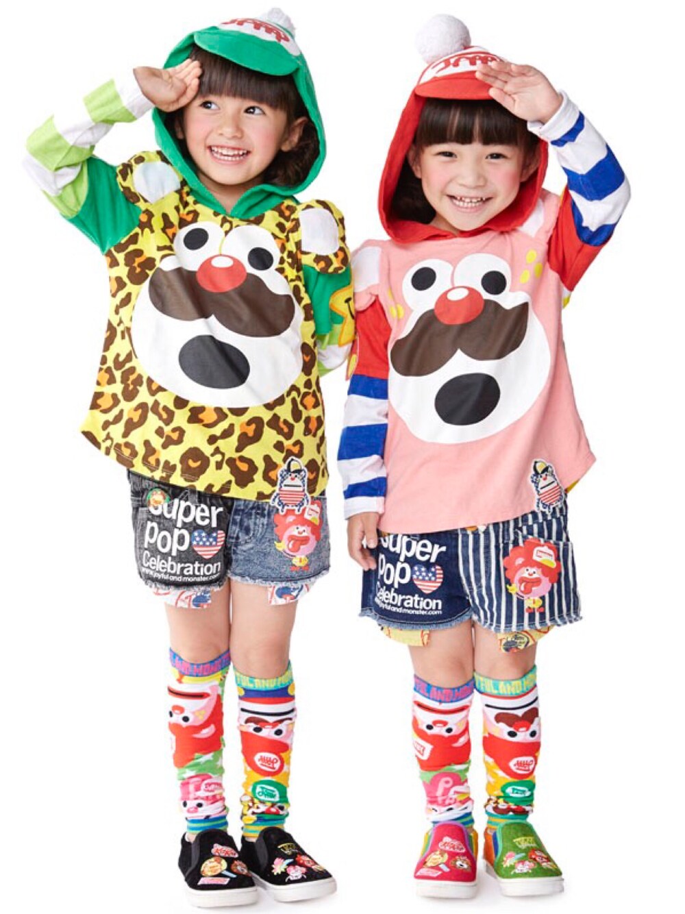 「秋のコーデ、kids、女の子、ハデハデ、カジュアルコーデ、ユニバ、こどもコーデ、JAM 、秋コーデ、キッズファッション」｜「JAMのなりきりクマオレイヤードロングＴシャツ（Tシャツ/カットソー、グリーン系）」を使った、storiesさん（キッズ・110cm）の夏コーディネートの1枚目の写真