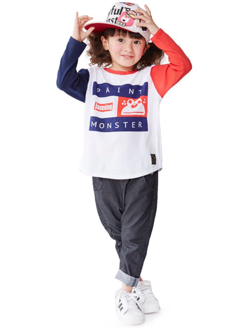 「シンプル、デニムパンツ、子供服、キッズコーデ、stories、グラスラ、ストーリーズ」｜「JAMのボーッとテンチョーズｃａｐ（キャップ、ホワイト系）」を使った、storiesさん（キッズ・110cm）の夏コーディネートの1枚目の写真