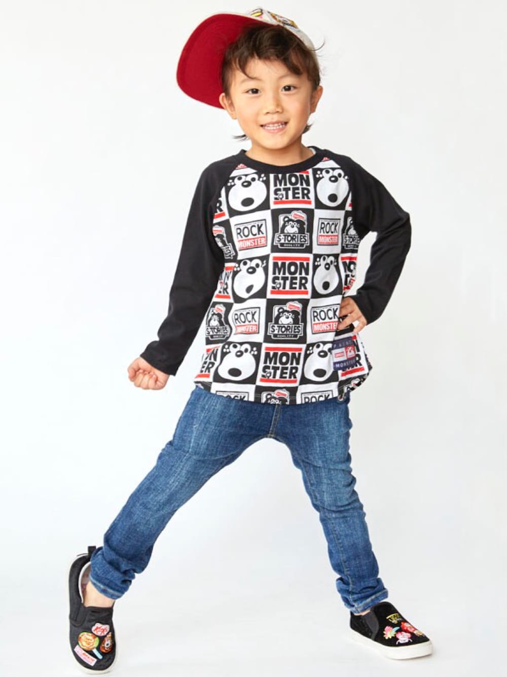 「kids、子供服、総柄トップス、おとこのこ、JAM 、ジャム、グラスラ、子供カッコイイ、ストーリーズ」｜「JAMのボーッとテンチョーズｃａｐ（キャップ、ホワイト系）」を使った、storiesさん（キッズ・110cm）の秋コーディネートの1枚目の写真