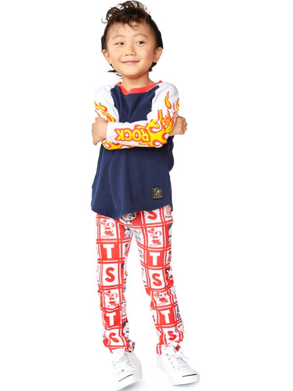 「シンプル、kids、プチプラ、子供服、プチプラコーデ、おとこのこ、おんなのこ、子供カッコイイ、ストーリーズ」｜「STORIESのワンポイントニットＣＡＰ（ニットキャップ/ビーニー、ブラック系）」を使った、storiesさん（キッズ・110cm）の秋コーディネートの1枚目の写真