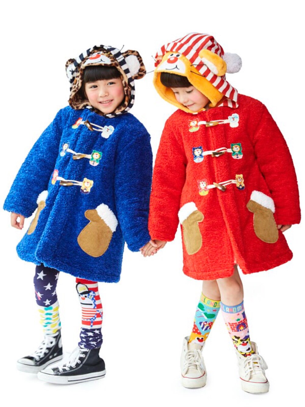 「コート、kids、あったかコーデ、女の子、ゆるコーデ、かわいい、kidsfashion、JAM 、なりきり、おしゃれさんと繋がりたい」｜「JAMのなりきりじゃりぐまダッフルコート（ダッフルコート、ブルー系）」を使った、storiesさん（キッズ・110cm）の秋コーディネートの1枚目の写真