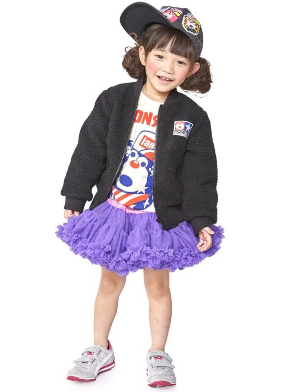 「ジャケット、kids、もこもこ、キッズコーデ、あったかコーデ、かわいい、チュチュスカート、おんなのこ、フリフリスカート、ストーリーズ」｜「JAMのボーッとテンチョーズｃａｐ（キャップ、ホワイト系）」を使った、storiesさん（キッズ・110cm）の秋コーディネートの1枚目の写真