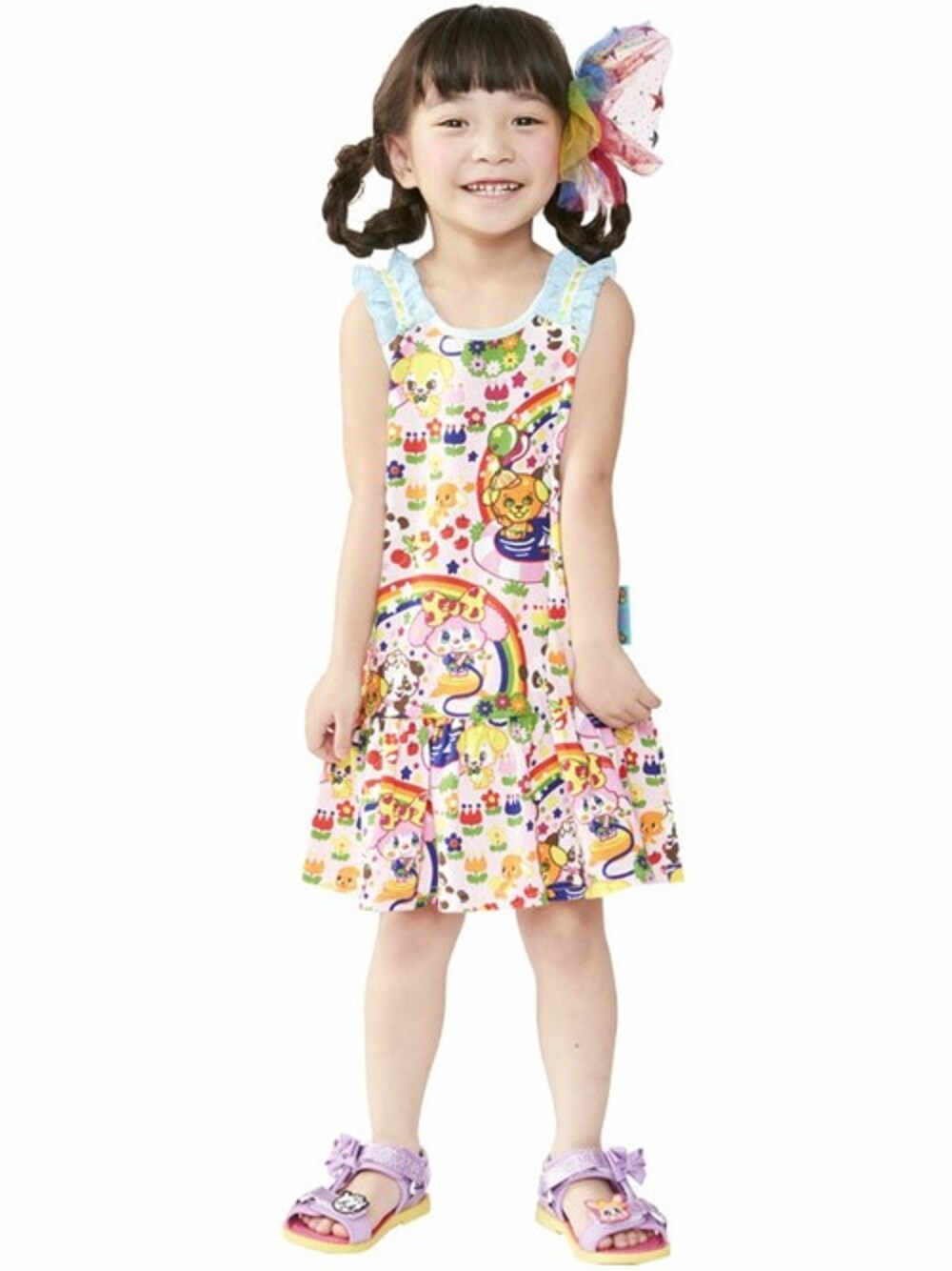 「ワンピース、kids、ガーリー、キッズコーデ、グラグラ、ファンシー、ゆめかわいい、stories、grandground、ストーリーズ」｜「GrandGroundのレインボーガーデンミニワンピース（ワンピース、ピンク系）」を使った、storiesさん（キッズ・110cm）の春コーディネートの1枚目の写真
