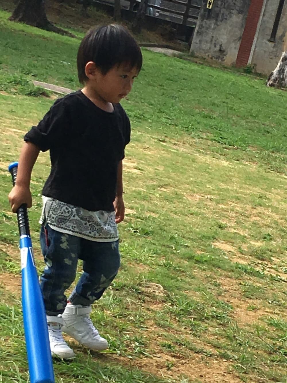 「カジュアル、キッズファッション、kids、プチプラ、シンプル、デニムパンツ、おとこのこ」｜「BREEZEのアイテム（デニムパンツ、ブルー系）」を使った、Soul☆Souta☆Soumaさん（キッズ・90cm）の春コーディネートの1枚目の写真