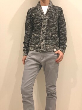 「AZUL by moussy（アズールバイマウジー）のアイテム（カーディガン/ボレロ、ブラック系）」を使った、ゆうまりも。さん（メンズ・166cm）の春コーディネート