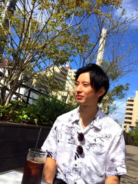 「no brand（ノーブランド）のアイテム（シャツ/ブラウス、ホワイト系）」を使った、ゆうまりも。さん（メンズ・166cm）の春コーディネート