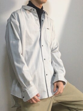 「niko and...（ニコアンド）のアイテム（シャツ/ブラウス、ホワイト系）」を使った、ゆうまりも。さん（メンズ・166cm）の春コーディネート