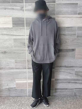 「Graphpaper（グラフペーパー）のアイテム（パーカー）」を使った、Piさん（メンズ・178cm）の春コーディネート