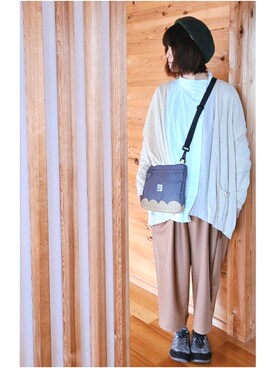 「部屋撮り」｜「アイテム（ハンチング/ベレー帽）」を使った、yoshiさん（レディース・158cm）の春コーディネート