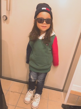 「TOMMY HILFIGER（トミーヒルフィガー）のアイテム（帽子）」を使った、nonmamaさん（キッズ・90cm）の秋コーディネート