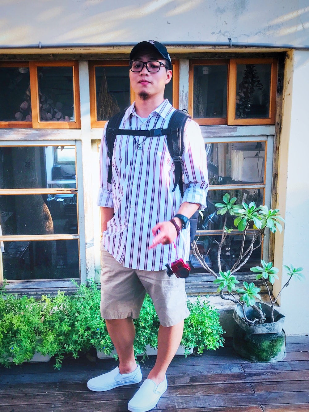 「step crewのアイテム（キャップ、ブラック系）」を使った、Op.rさん（メンズ・171cm）の夏コーディネートの1枚目の写真