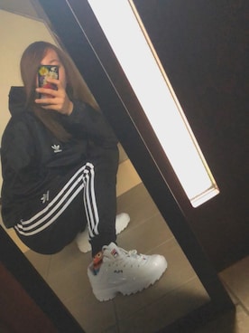 「アイテム（ナイロンジャケット）」を使った、ayaneさん（レディース・158cm・10代）の春コーディネート