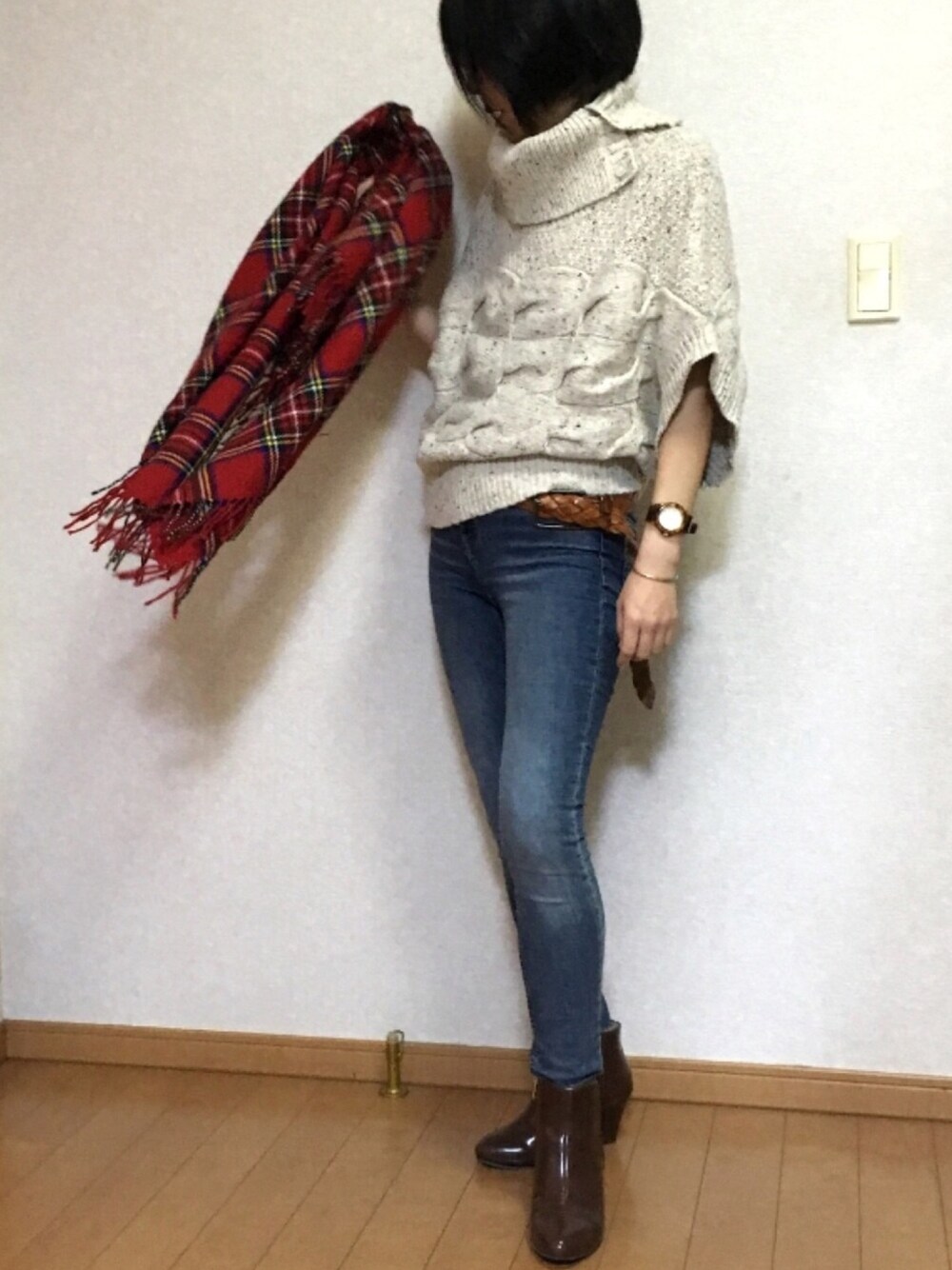 「おきにいりアイテム、シンプル、ニット大好き」｜「H&Mのアイテム（デニムパンツ、ブルー系）」を使った、cheeさん（レディース・163cm）の冬コーディネートの1枚目の写真