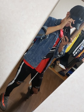 「TOMMY HILFIGER（トミーヒルフィガー）のアイテム（デニムジャケット）」を使った、ShiNNeさん（メンズ・188cm）の秋コーディネート
