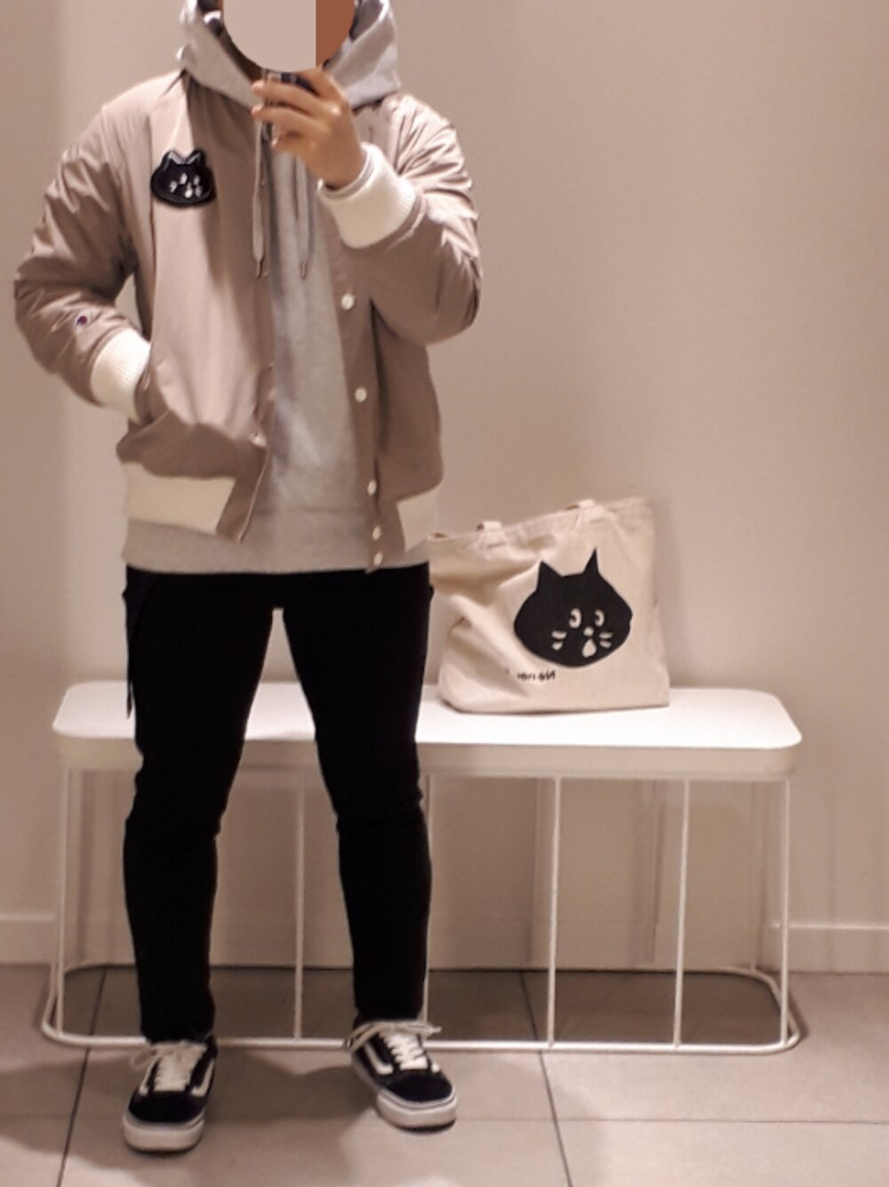 「UNIQLO U、パーカー、ネネット、ネネット男子、wheir bobson、にゃー、VANS、oldskool」｜「UNIQLOのスウェットプルパーカ（長袖）（パーカー、グレー系）」を使った、まこち(相互フォロー、❤返ししてます)さん（メンズ・155cm）の冬コーディネートの1枚目の写真