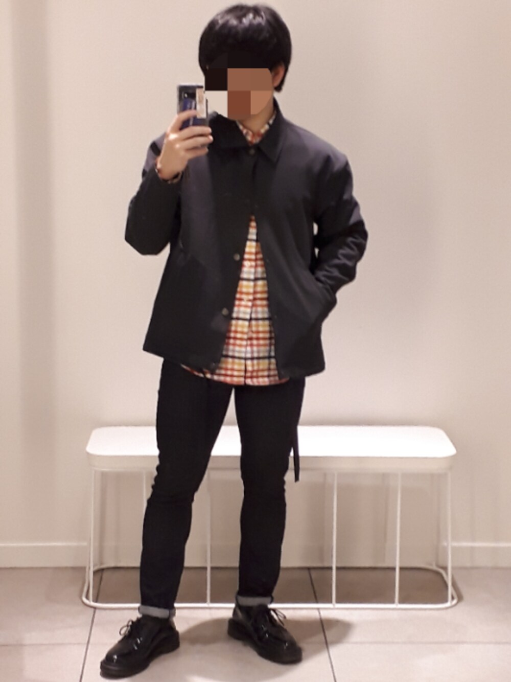 「春コーデ、カジュアル、スキニーデニム、Dr.Martens、LIDnM、コーチジャケット、graniph、wheir bobson、ダニエルウェリントン、きれいめカジュアル」｜「LIDNMのLIDnM/リドム/PEツイルコーチジャケット（ブルゾン、ブラック系）」を使った、まこち(相互フォロー、❤返ししてます)さん（メンズ・155cm）の冬コーディネートの1枚目の写真