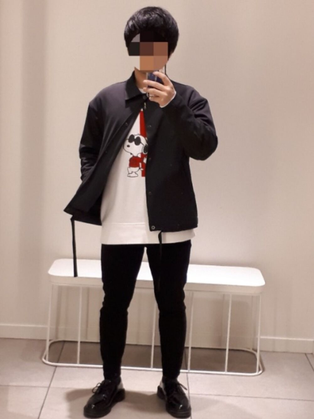 「ドラフトLS、シンプルコーデ、Dr.Martens、LIDnM、コーチジャケット、スウェット、スキニー、キレイめ、levi’s、wheir bobson」｜「WHEIR Bobsonの[WHEIR Bobson / ウェアボブソン] SKINNY JEANS（デニムパンツ、ブラック系）」を使った、まこち(相互フォロー、❤返ししてます)さん（メンズ・155cm）の冬コーディネートの1枚目の写真