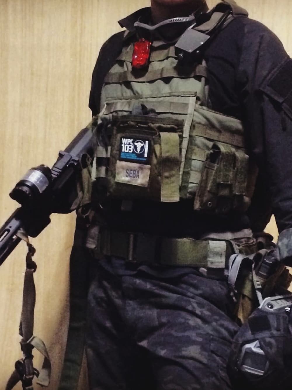 「サバゲー、Airsoft、multicam」｜「Selex Commsのアイテム（その他、グリーン系）」を使った、君暘 沈さん（メンズ・178cm）の秋コーディネートの1枚目の写真