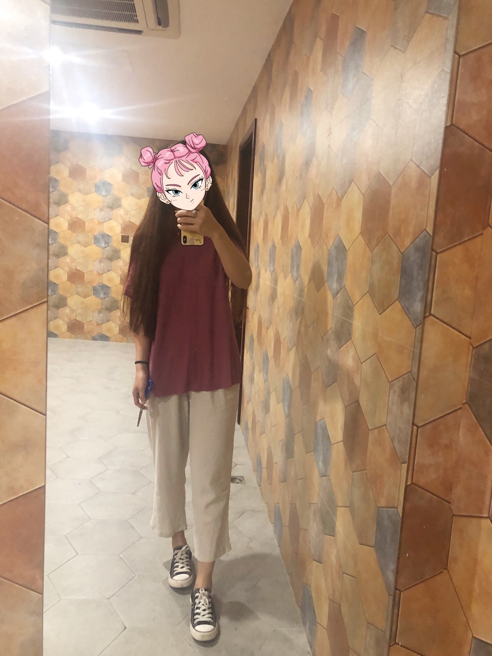 「Cecchiniのアイテム（Tシャツ/カットソー、パープル系）」を使った、littlestar121さん（レディース・168cm）の夏コーディネートの1枚目の写真
