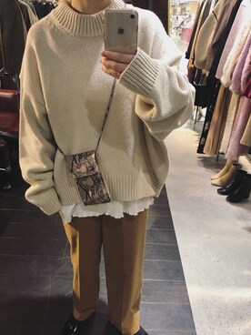 「TODAYFUL（トゥデイフル）のアイテム（ボディバッグ/ウエストポーチ）」を使った、アンダープラウ AEON釧路店さん（レディース・150cm）の秋コーディネート