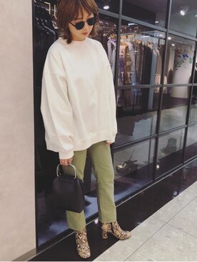 「SLY（スライ）のアイテム（ショルダーバッグ）」を使った、アンダープラウ AEON釧路店さん（レディース・166cm）の秋コーディネート