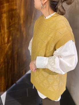 「アイテム（ベスト、イエロー系）」を使った、アンダープラウ AEON釧路店さん（レディース・151cm）の秋コーディネート