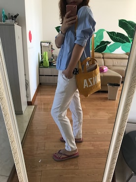 「Guess（ゲス）のアイテム（シャツワンピース）」を使った、吉页星儿さん（レディース・160cm）の秋コーディネート