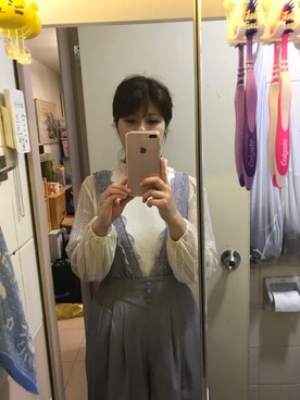 「F i.n.t（フィント）のアイテム（オールインワン・サロペット）」を使った、Connie Tseさん（レディース・168cm）の冬コーディネート