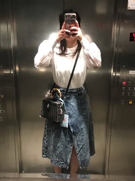 「initial（イニシャル）のアイテム（スカート）」を使った、Connie Tseさん（レディース・165cm）の秋コーディネート