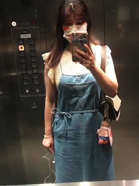 「無（ム）のアイテム（オールインワン・サロペット）」を使った、Connie Tseさん（レディース・167cm）の春コーディネート