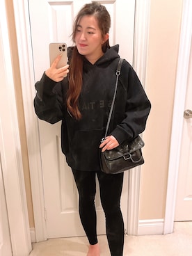 「FOG ESSENTIALS（エフオージーエッセンシャルズ）のアイテム（スウェット）」を使った、ViviaN😊さん（レディース・163cm）の冬コーディネート