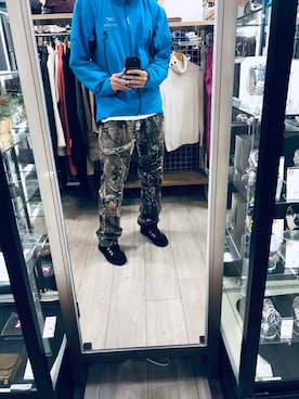 「carhartt」｜「アイテム（マウンテンパーカー）」を使った、keiさん（メンズ・175cm）の秋コーディネート