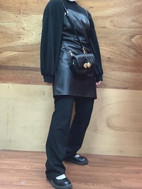 「レザーワンピース」｜「アイテム（パンツ）」を使った、ennuimenさん（レディース・163cm）の秋コーディネート