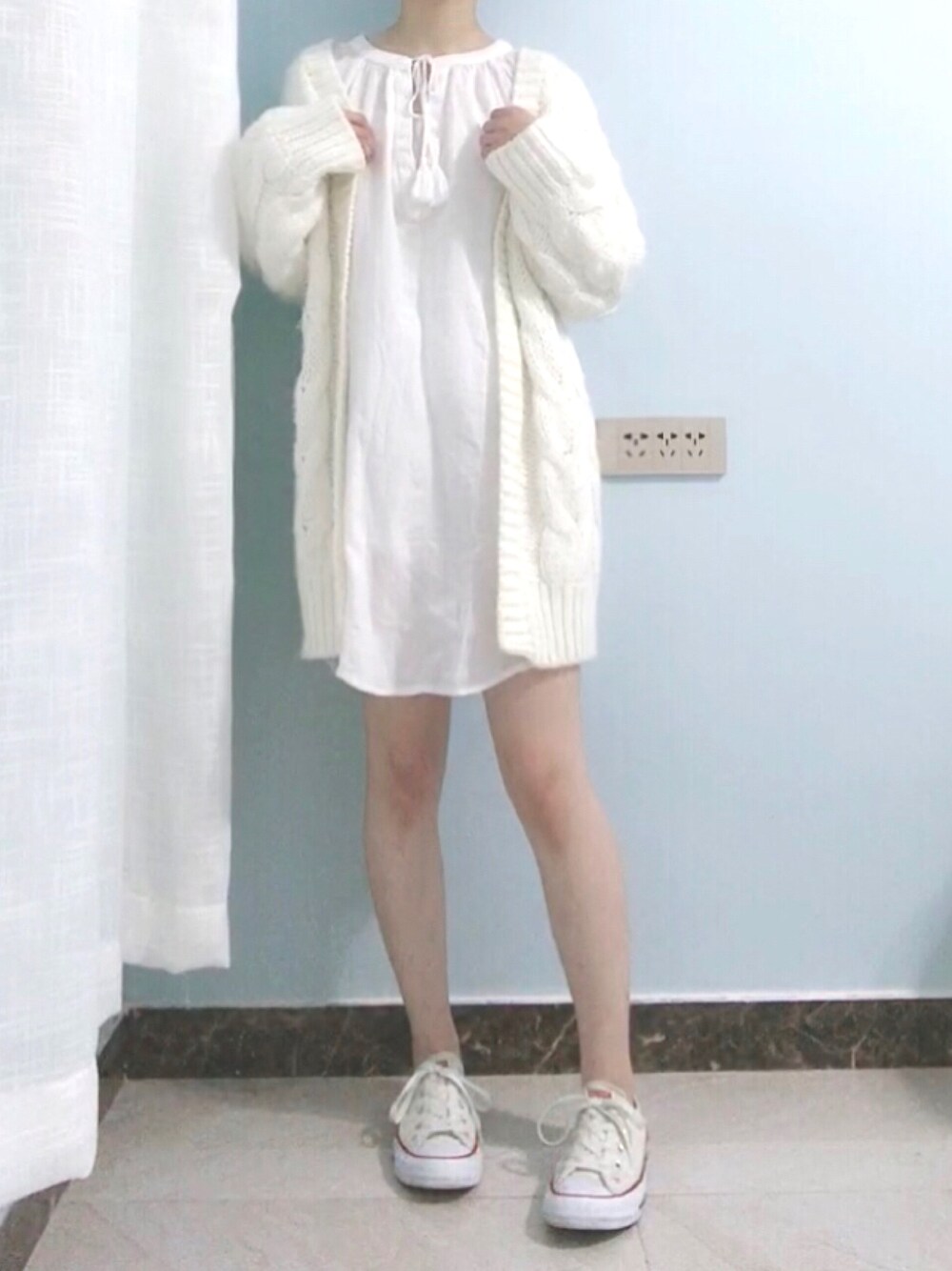 「H&Mのアイテム（スカート、ホワイト系）」を使った、Fulittleさん（レディース・155cm）の冬コーディネートの1枚目の写真