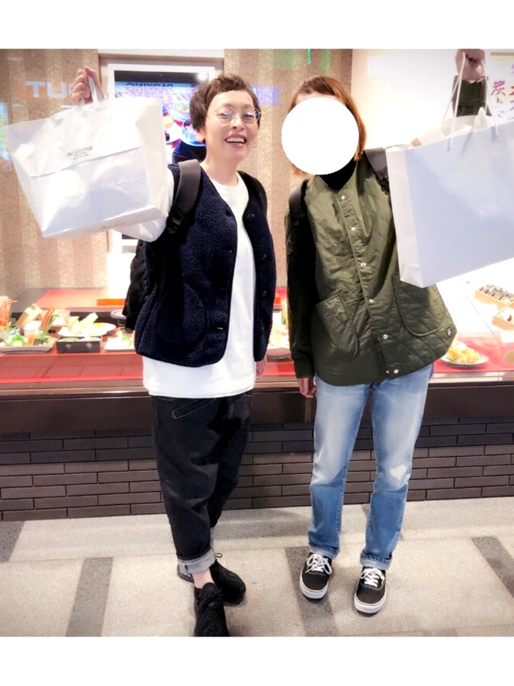 「CHICKENNOT、VINCENT ET MIREILLE、GOODCOFFEEDRINKINGCLUB」｜「GOOD COFFEE DRINKING CLUBのアイテム（Tシャツ/カットソー、ホワイト系）」を使った、0309さん（レディース・155cm）の秋コーディネートの1枚目の写真