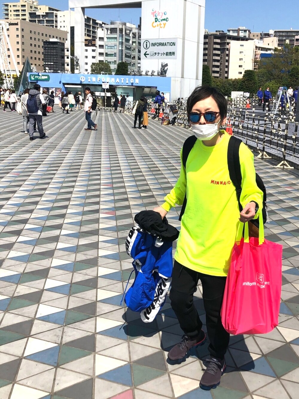 「minnano、FCRB、F.C.Real Bristol、uniform experiment、vapormax、NIKE」｜「sunskiのSUNSKI（サンスキー）DIPSEAS ディプシーズ TORTOISE/AQUA　偏光レンズ　サングラス（サングラス、ブラウン系）」を使った、0309さん（レディース・155cm）の春コーディネートの1枚目の写真