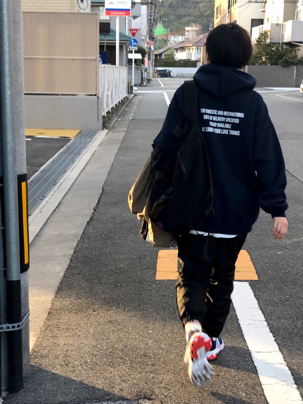 「frederick、NIKE、uniform experiment」｜「Frederickのアイテム（パーカー、ブラック系）」を使った、0309さん（レディース・155cm）の冬コーディネートの1枚目の写真